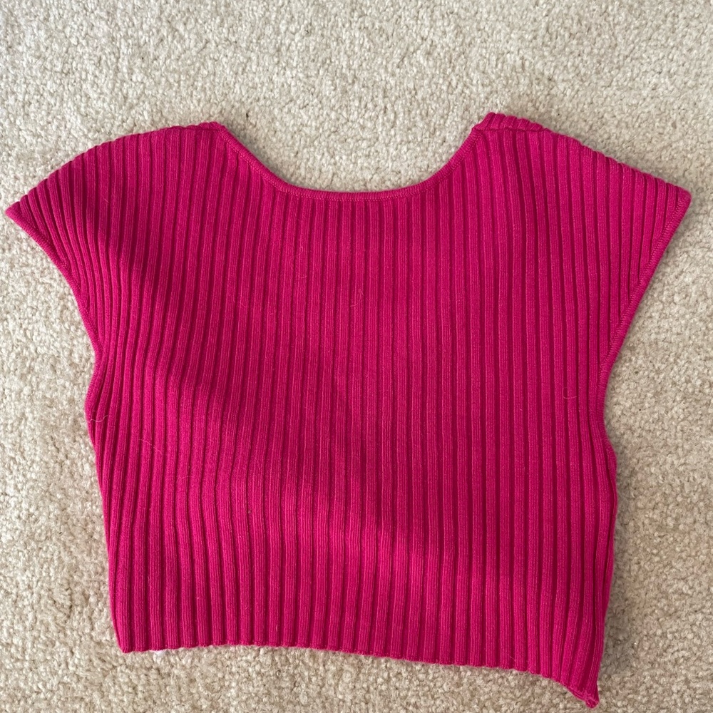 Fuchsia tank - Picture 2 of 2
